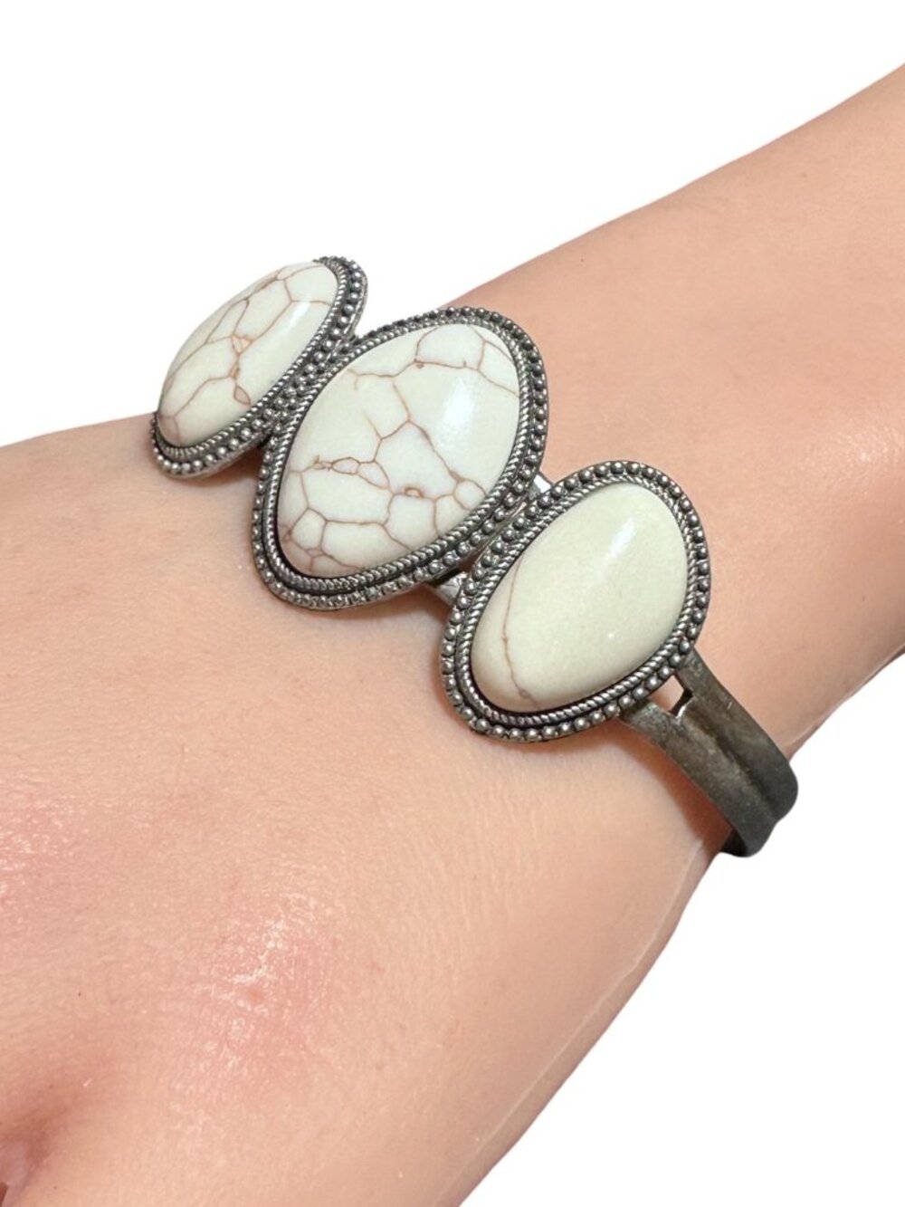 Western Style Cuff Bracelet Silver Tone White Faux Turquoise Stone Womens NWOT